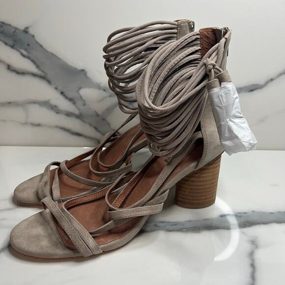 JEFFREY CAMPBELL NWOB Despina Taupe Ankle Wrap Tassel Sandal Women’s Size 8.5 - Picture 5 of 9